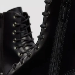 Borcegos Dr. Martens Negro Jadon
