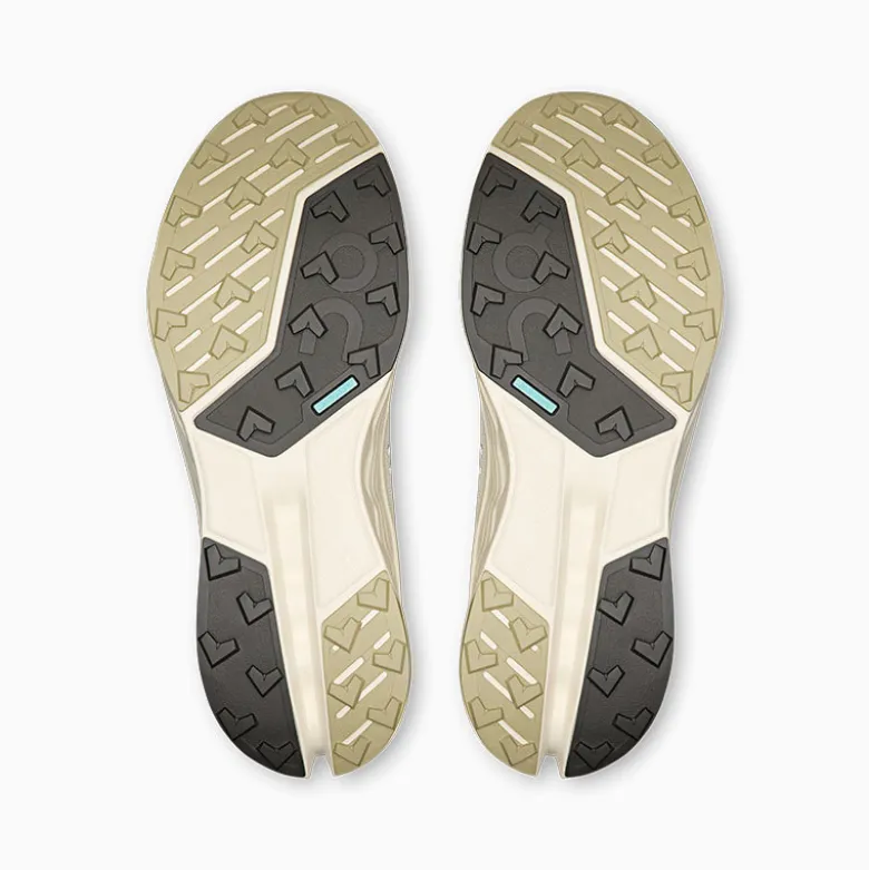 Zapatillas ON Beige Cloudsurfer Trail 2