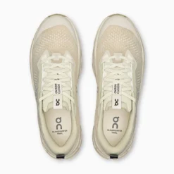 Zapatillas ON Beige Cloudsurfer Trail 2