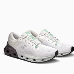 Zapatillas ON Blanco Cloudflyer 5