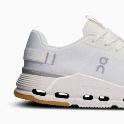 Zapatillas ON Blanco Cloudnova Form 2