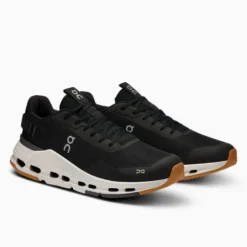 Zapatillas ON Negro Cloudnova Form 2