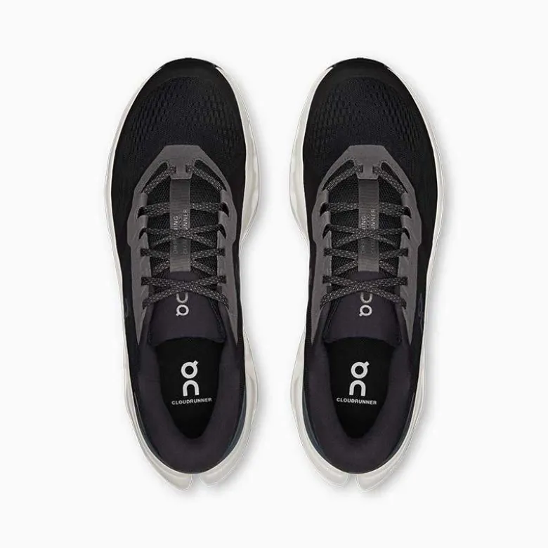 Zapatillas ON Negro Cloudrunner 3