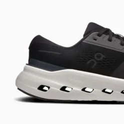 Zapatillas ON Negro Cloudrunner 3