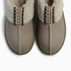 Zuecos Hush Puppies Marrón Mellow